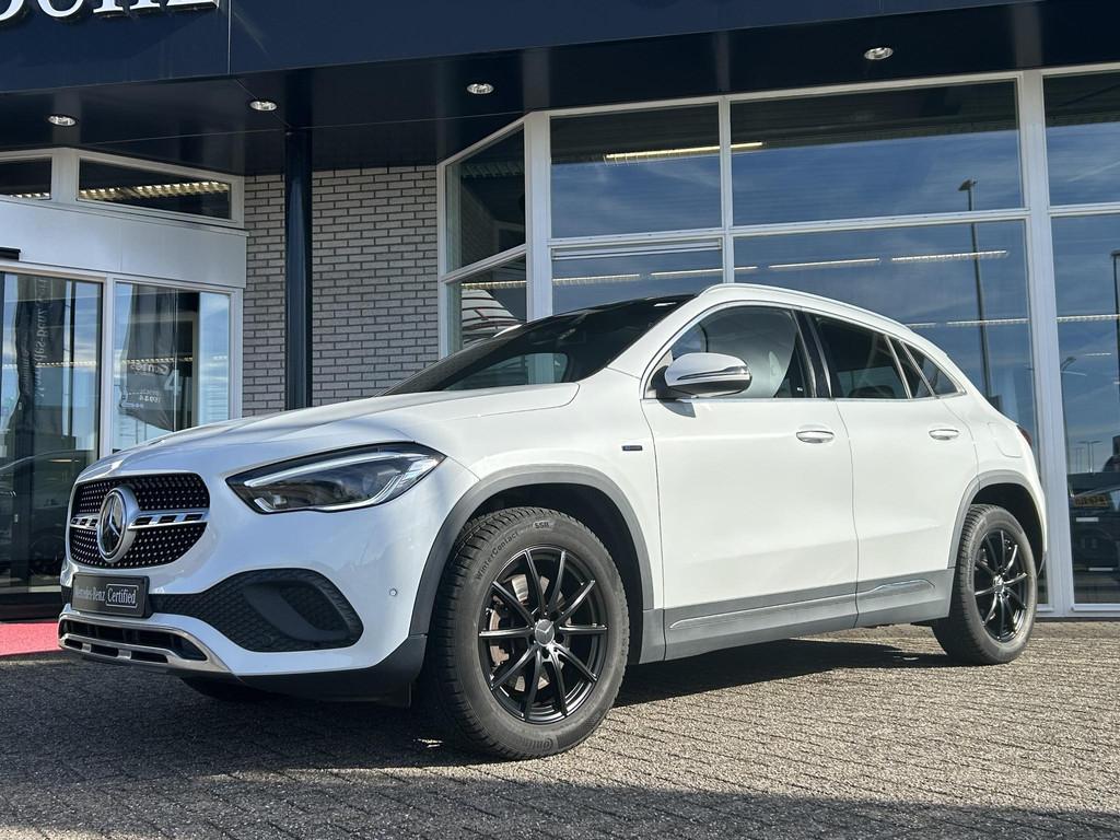 Mercedes-Benz GLA-klasse 250 e AMG Line | Adaptief Cruise Co, Stof, 16 kWh, Wit, Bedrijf