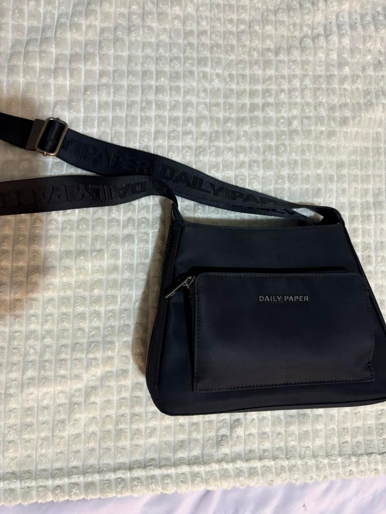 Daily Paper Schoudertas, Verzenden, Zo goed als nieuw, Zwart, Overige merken