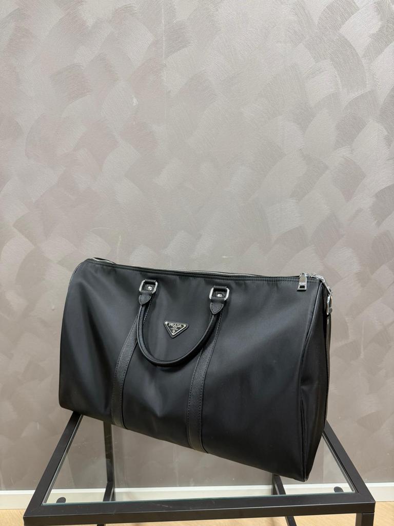 Prada Reistas, 30 cm of meer, Zwart, Nieuw, Ophalen of Verzenden