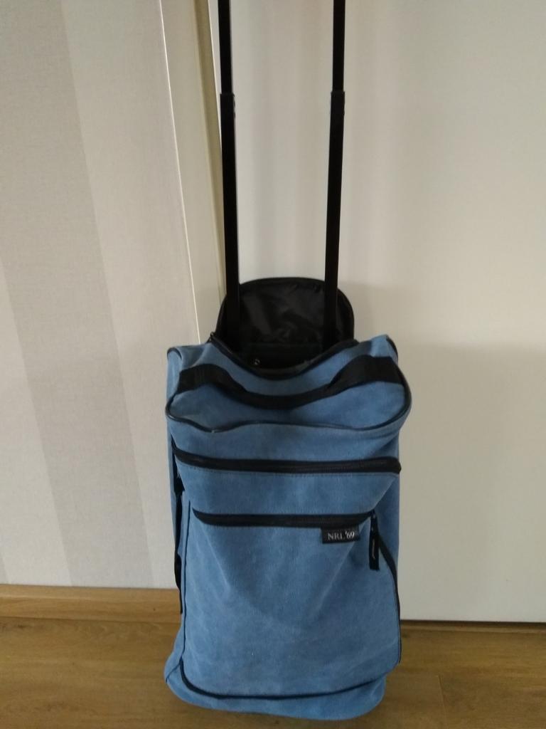 Norlander Trolleytas met wieltjes, Ophalen, Nieuw, 30 cm of meer, Wieltjes