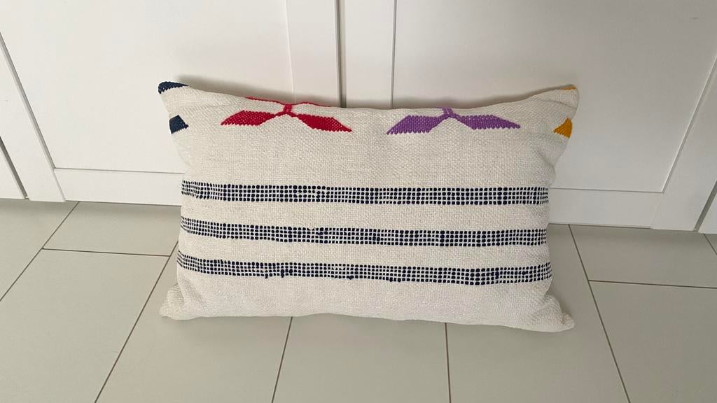 Mooi handgemaakt kussen uit Marrakech, Ophalen of Verzenden, Zo goed als nieuw, Wit, Rechthoekig