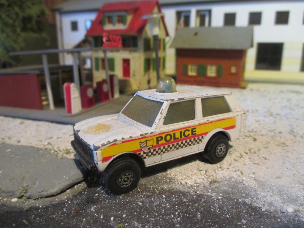 1:61 Range Rover Police Patrol Matchbox met blauw zwaailicht, Ophalen of Verzenden, Gebruikt, Auto