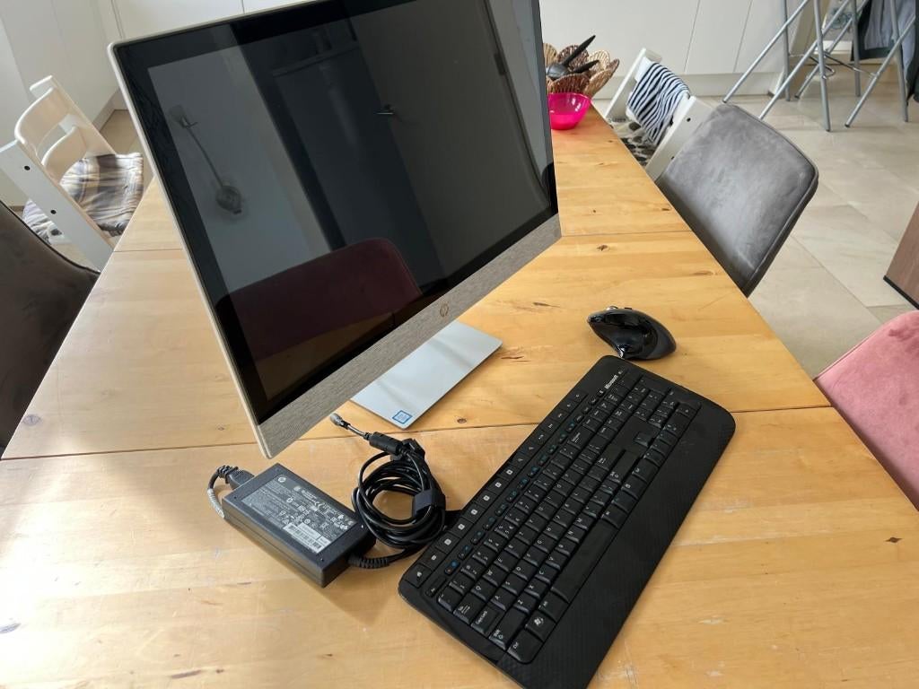 HP Pavilion All-in-One 24" i5 | 8GB | SSD | Win 11 + Office, Ophalen, Gebruikt, 2 tot 3 Ghz, Met monitor