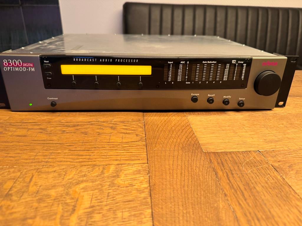 Orban Optimod 8300 FM, Ophalen, Audio