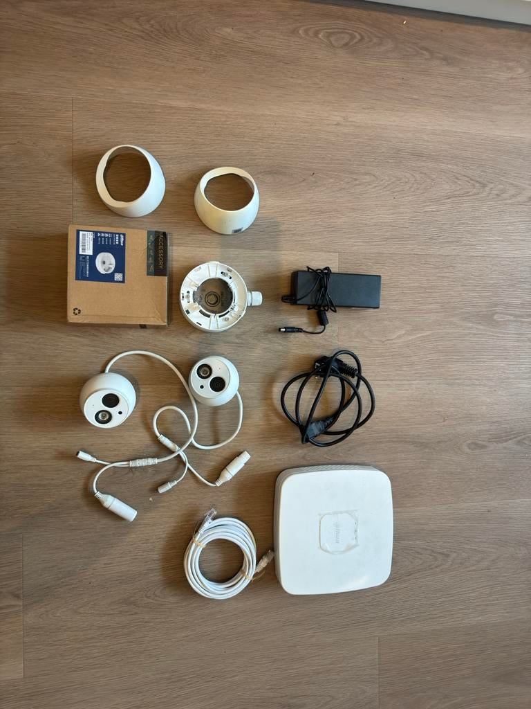 Dahua NVR4104-P-4KS2 PoE NVR met 2 camera's, Ophalen of Verzenden, Gebruikt, Buitencamera