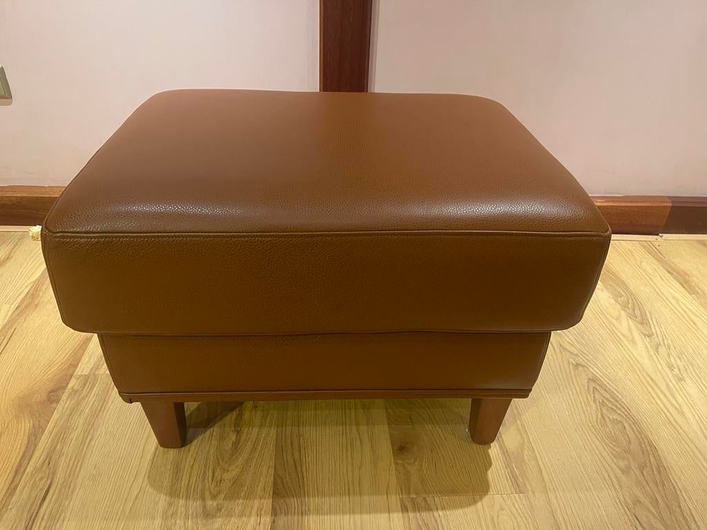 Bruine vierkante poef, Ophalen, Minder dan 50 cm, Gebruikt, Vierkant
