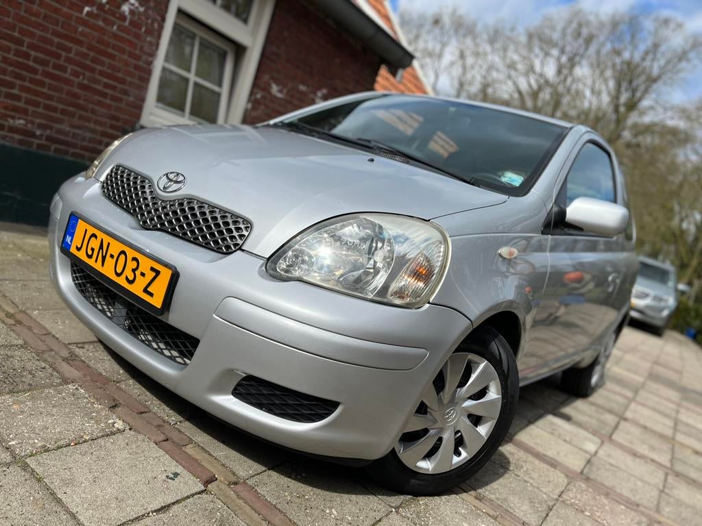 Toyota Yaris 1.3 VVT-I Airco Nw APK//el ramen/centr deurver., 400 kg, Bedrijf, 900 kg, Hatchback