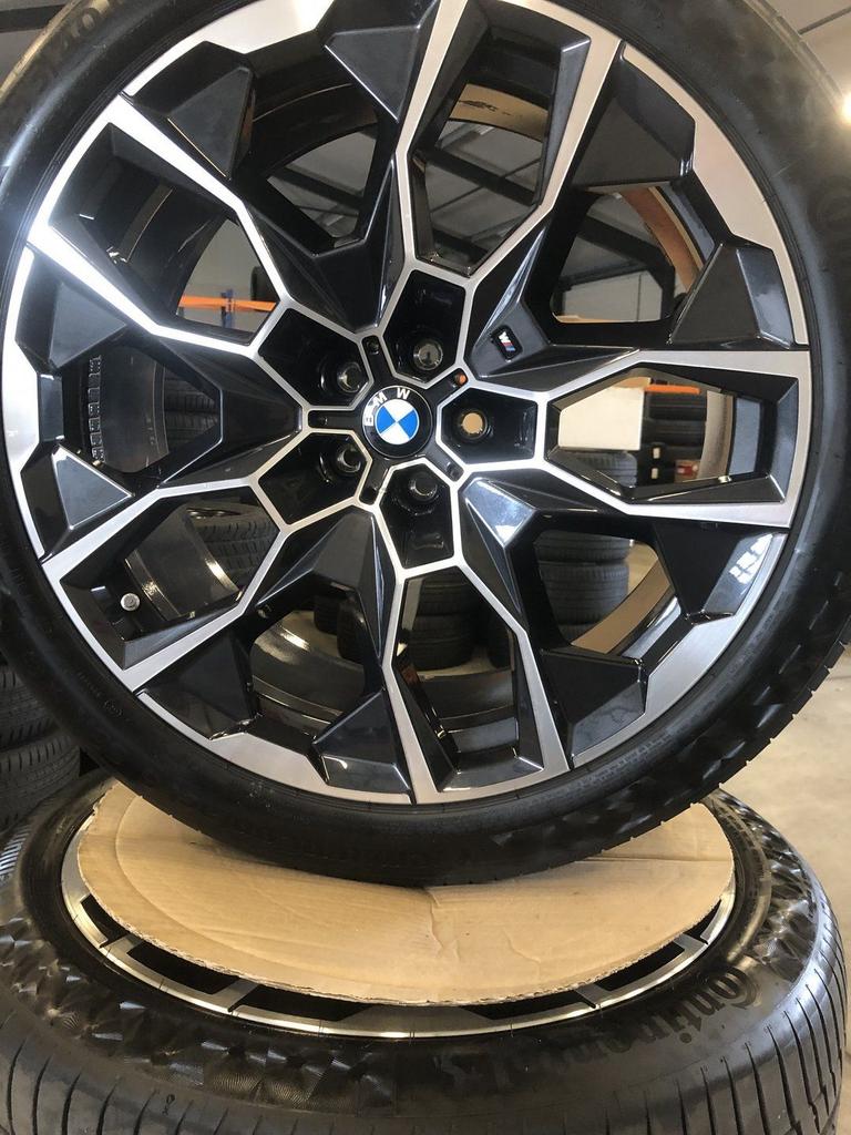 originele 22 inch BMW X7 G07 Styling 913 M Dubbelspaak zomer, Gebruikt, -, 275 mm, -