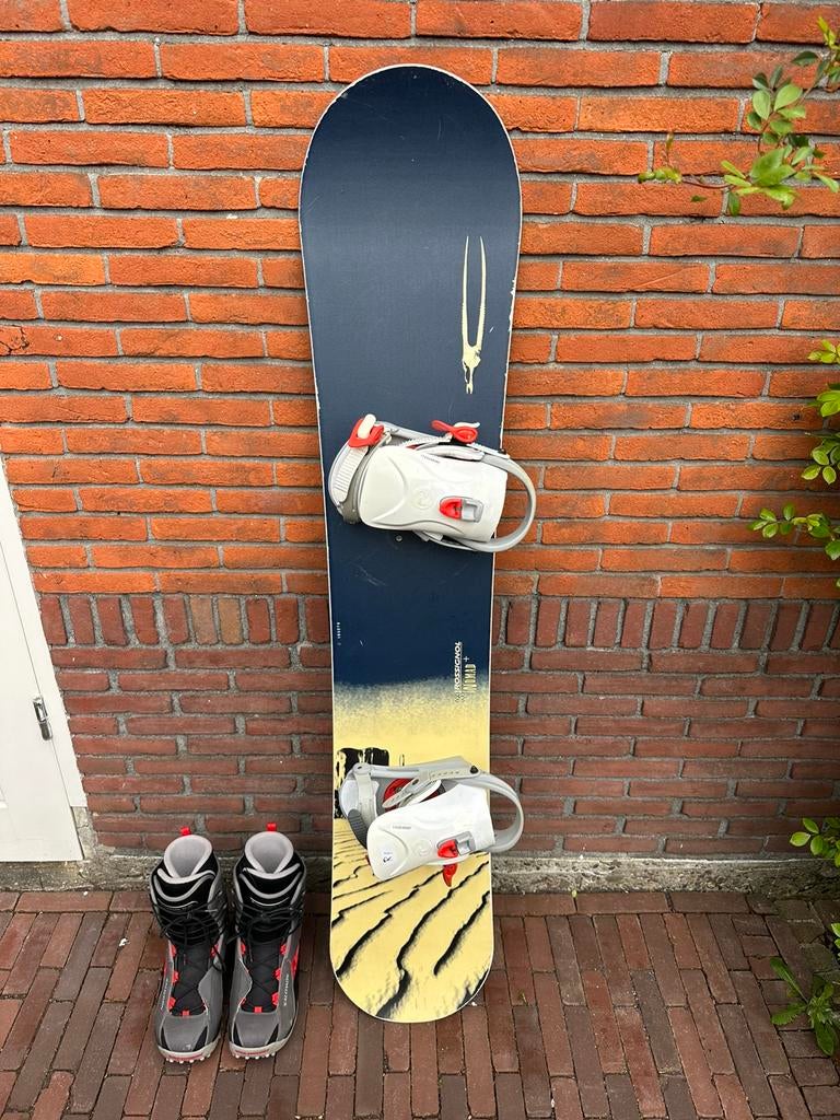 Rossignol Snowboard 162, Sport en Fitness, Snowboarden, Ophalen, Zo goed als nieuw, Board