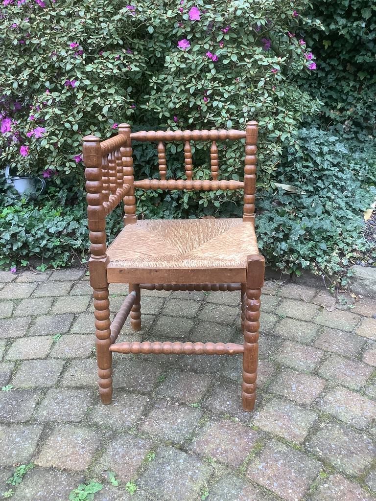 Oude hoekstoel, Antiek en Kunst, Ophalen of Verzenden