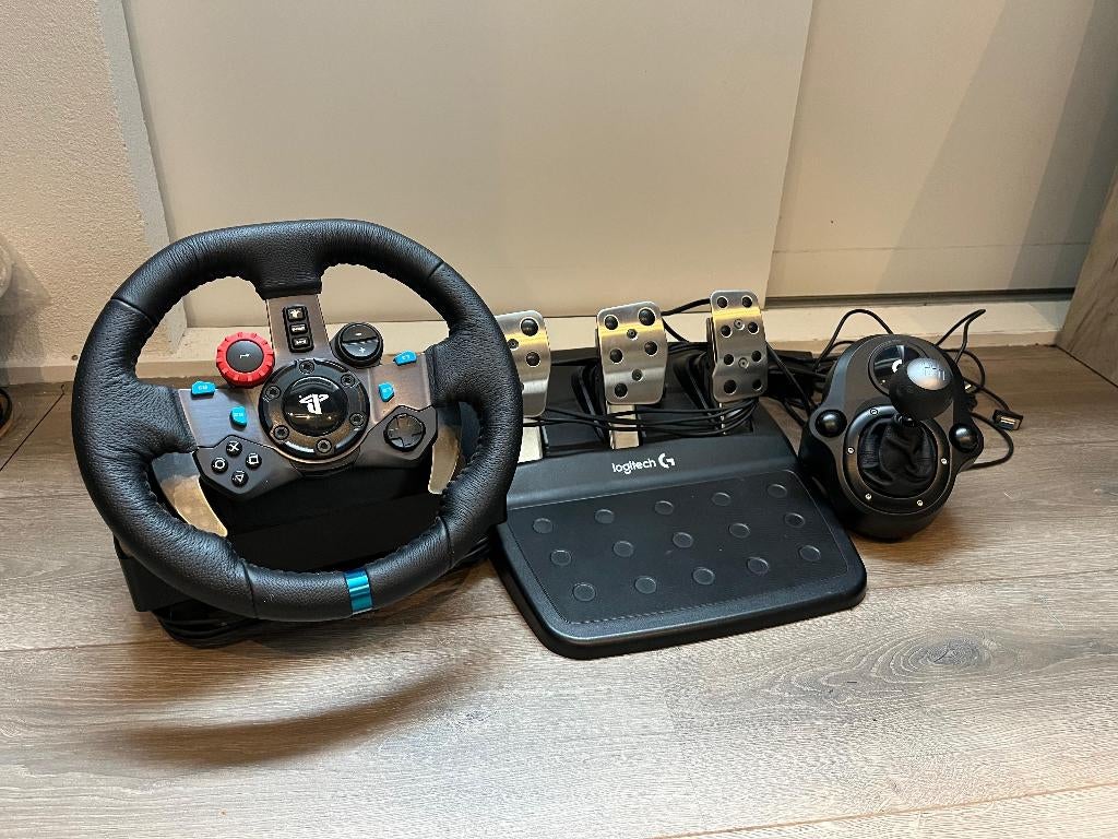 G29 Logitech + pedals + shifter 1x gebruikt aangeboden, Ophalen of Verzenden, Zo goed als nieuw, Stuur of Pedalen, PlayStation 4