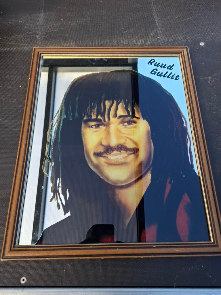 Ingelijste spiegel met Ruud Gullit afbeelding, Ophalen of Verzenden, Gebruikt, Rechthoekig, Minder dan 50 cm