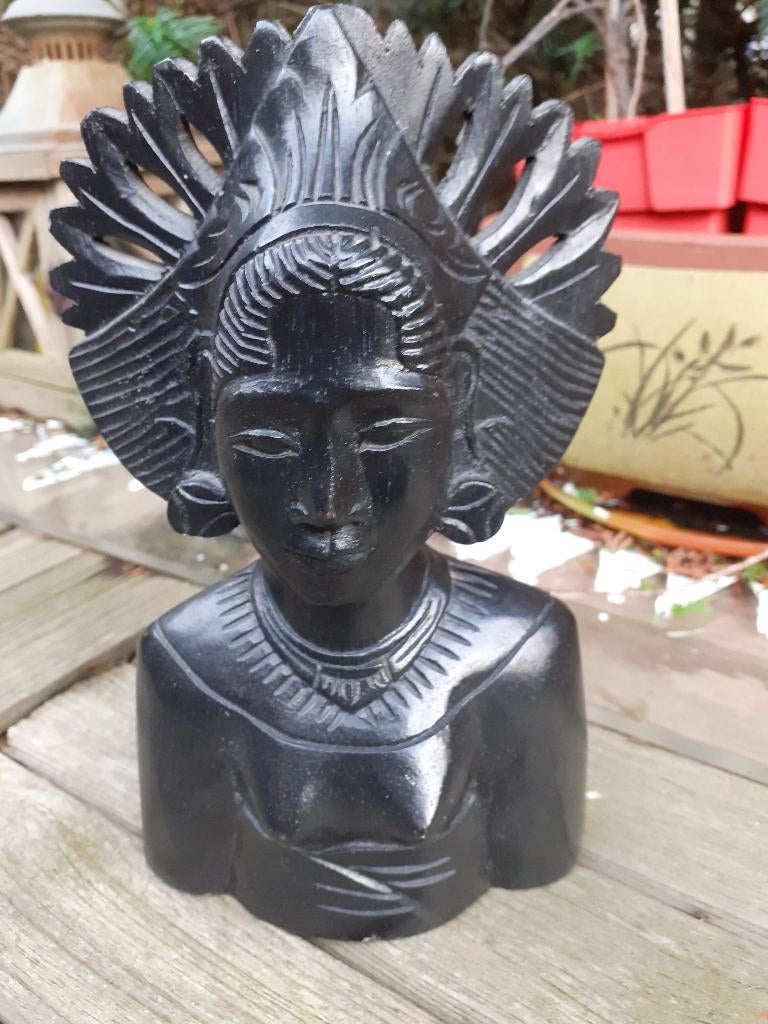 Bali Hardhouten Vrouw met hoofdtooi beeld, Ophalen of Verzenden