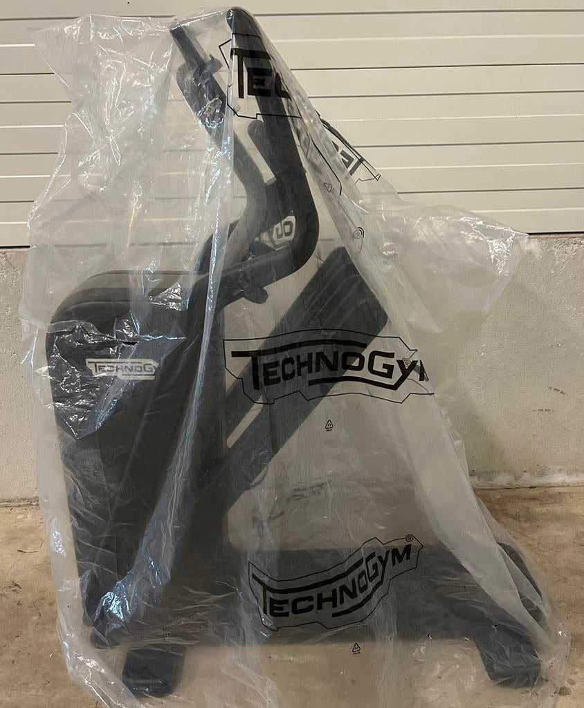 NIEUW Technogym Elliptical Crosstrainer Synchro, Sport en Fitness, Fitnessmaterialen, Ophalen of Verzenden, Nieuw, Overige typen
