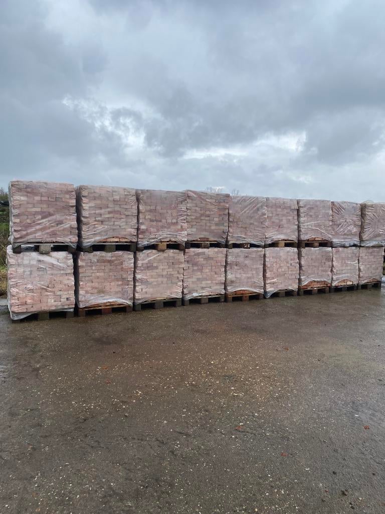 Oude metselstenen/bakstenen/gevelstenen/gebikte stenen, Doe-het-zelf en Verbouw, Metselstenen, Ophalen of Verzenden, Zo goed als nieuw
