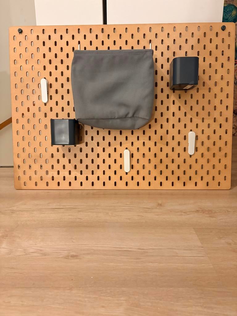 Ikea Skadis ophangbord bruin met accessoires, Ophalen of Verzenden, Zo goed als nieuw