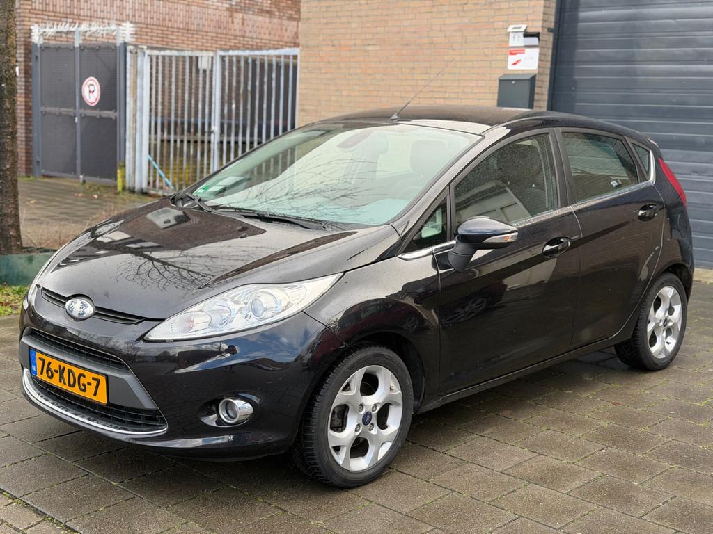 Ford Fiesta 1.4 Titanium Apk cruise Control Clima elektrisch, Voorwielaandrijving, Euro 5, Stof, Parkeersensor