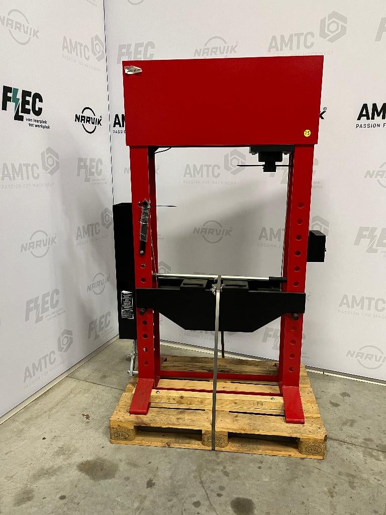 Werkplaatspers 30T, Ophalen, MW Tools, Nb, Nb