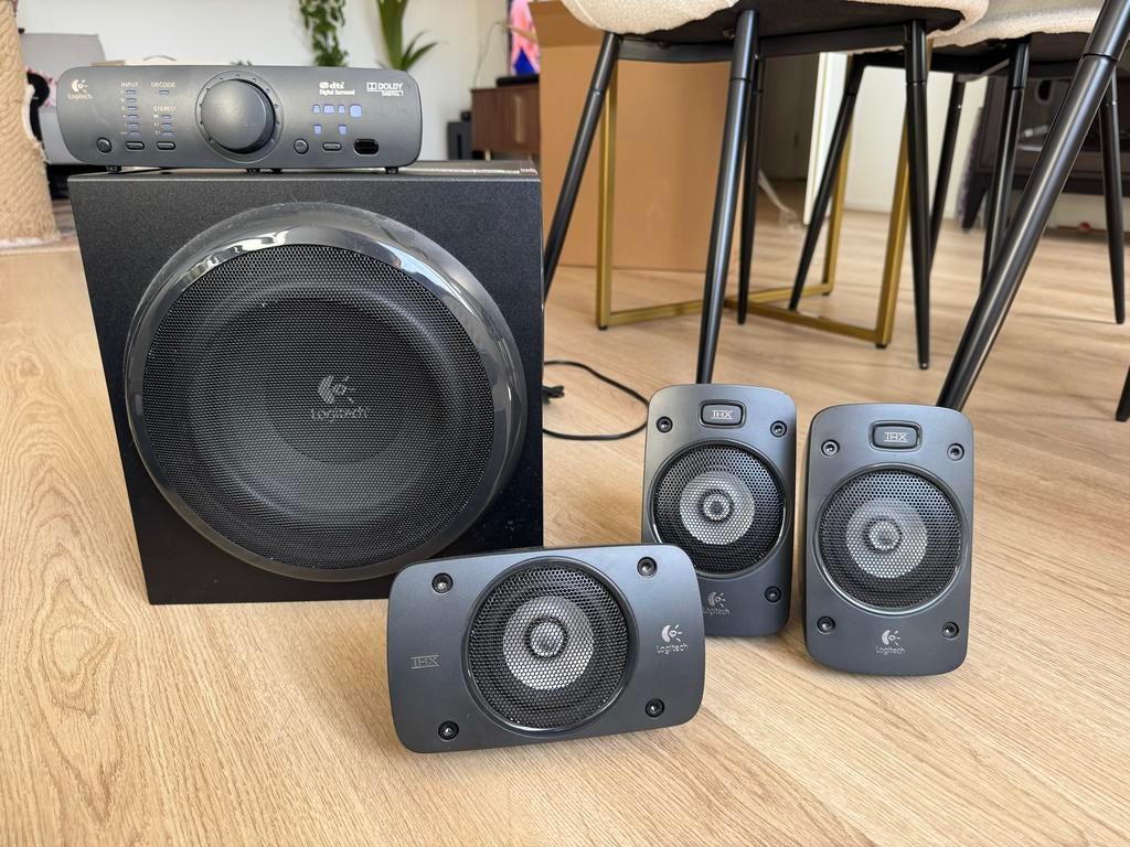 Logitech Z906 5.1 Dolby Surround THX - Waanzinnig geluid, Zo goed als nieuw, Complete surroundset, 120 watt of meer, Ophalen