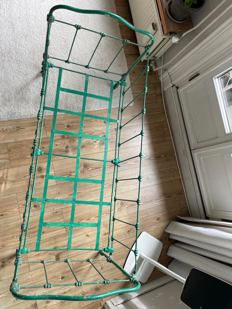 Smeedijzeren brocante vintage antiek bed, Ophalen