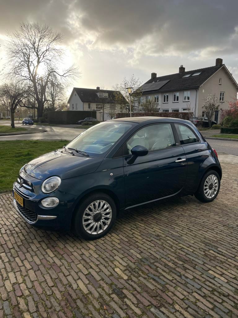 Fiat 500C 1.0 70pk Hybrid Cabriolet 2021 Blauw 2021, Auto's, Voorwielaandrijving, Stof, 40 €/maand, Origineel Nederlands