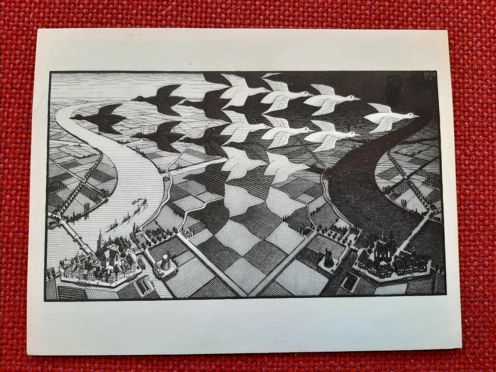 grotere oude kaart M.C. Escher, Dag en Nacht, uit 1971, Ophalen of Verzenden