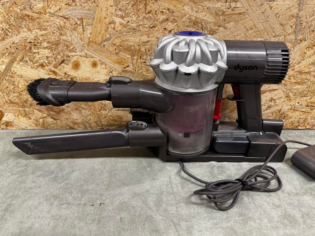 Krachtige Dyson V6 Trigger Handstofzuiger – Incl Accessoires, Kruimeldief, Ophalen of Verzenden, Zo goed als nieuw, X