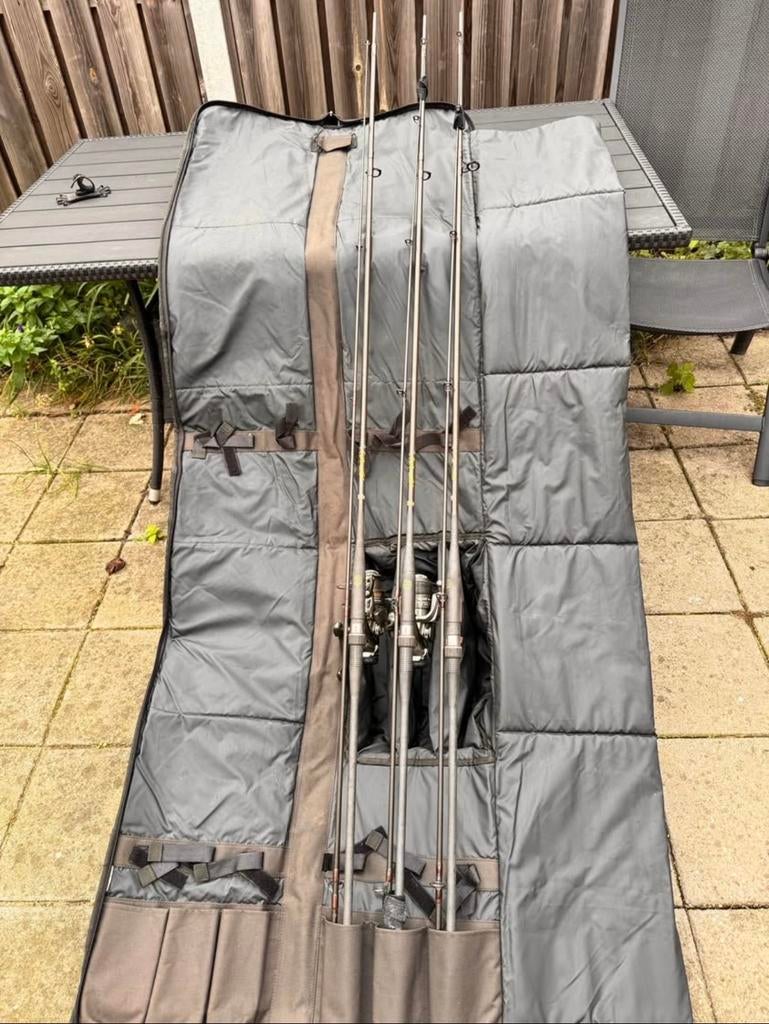 Vishengel met foudraal, Ophalen, Zo goed als nieuw, Complete hengel