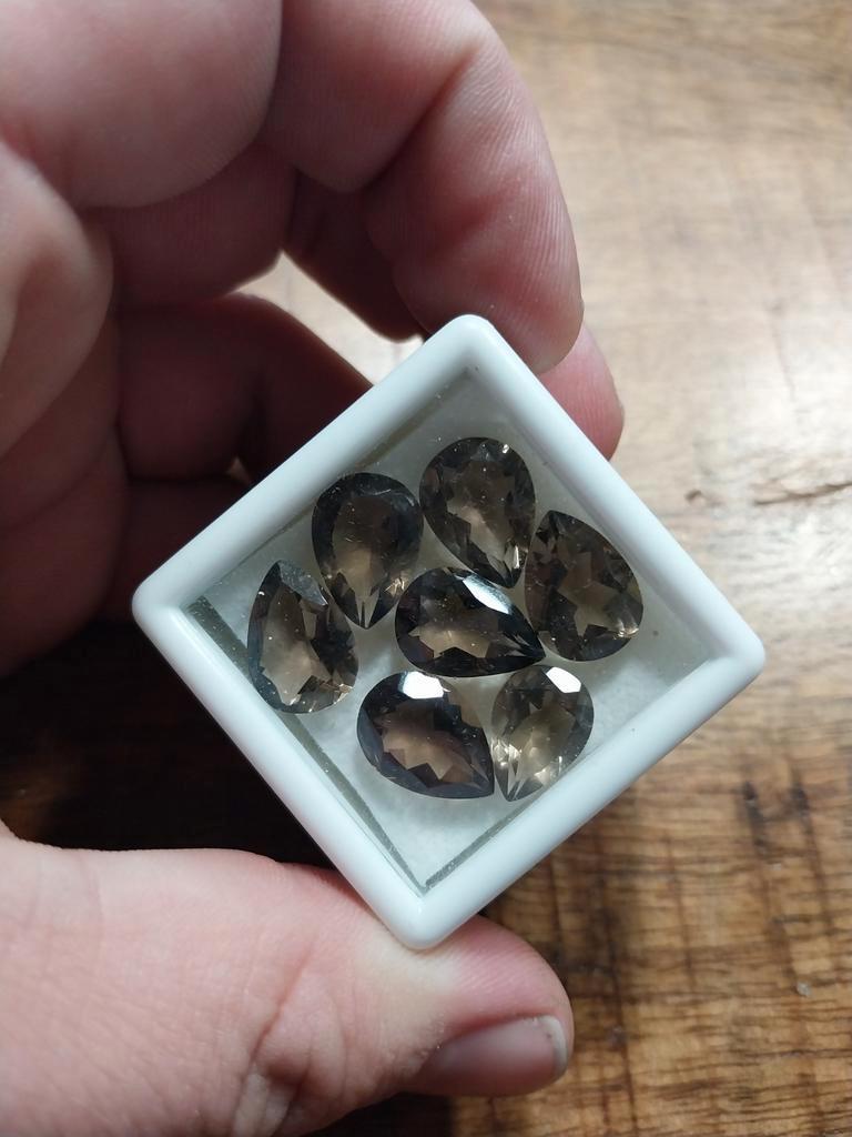 Grote peer geslepen rookkwarts 7 stuks, Ophalen of Verzenden