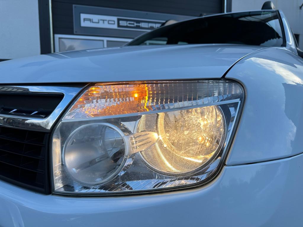 Dacia Duster 1.6 Lauréate 2wd | AIRCO | RUIM| NL AUTO | NAP, Stof, Gebruikt, Zwart, 4 cilinders