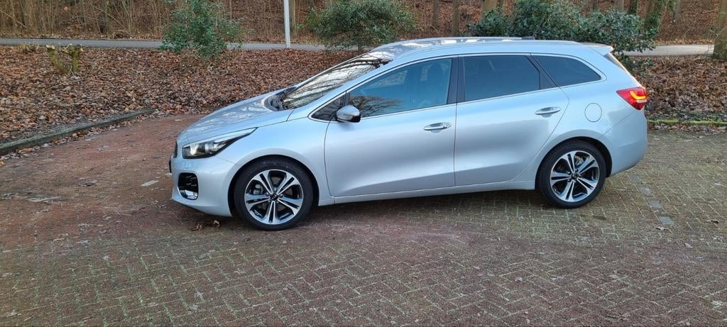 Kia (Pro) Cee d 1.0 T-gdi Sports Wagon 2016 Grijs, Auto's, Kia, Particulier, (Pro) Cee d, Benzine, Euro 5, B, Stationwagon, Handgeschakeld