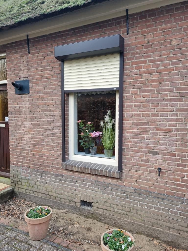 Rolluik voor raam, Doe-het-zelf en Verbouw, Rolluiken, Minder dan 100 cm, Crème of Beige, Ophalen of Verzenden, Zo goed als nieuw