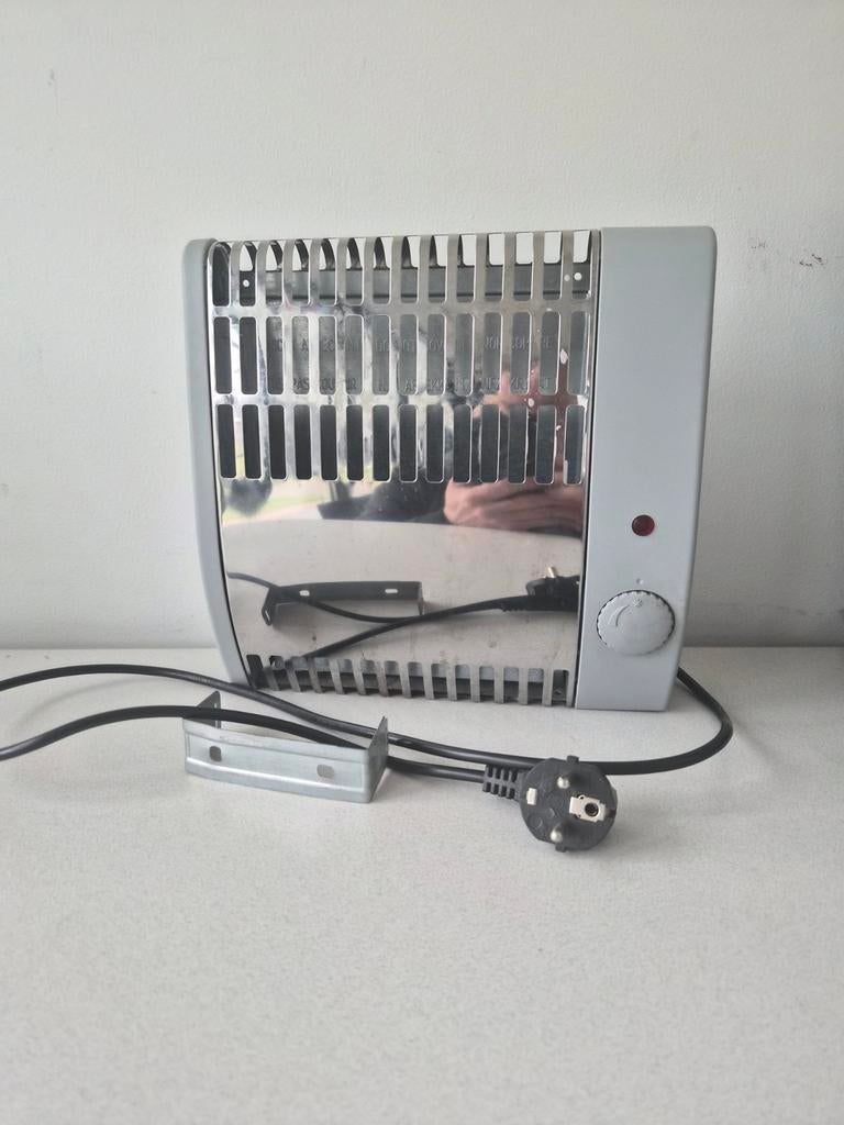 Te koop convector kacheltje voor kleine ruimtes, Ophalen of Verzenden, Elektrisch, Overige soorten