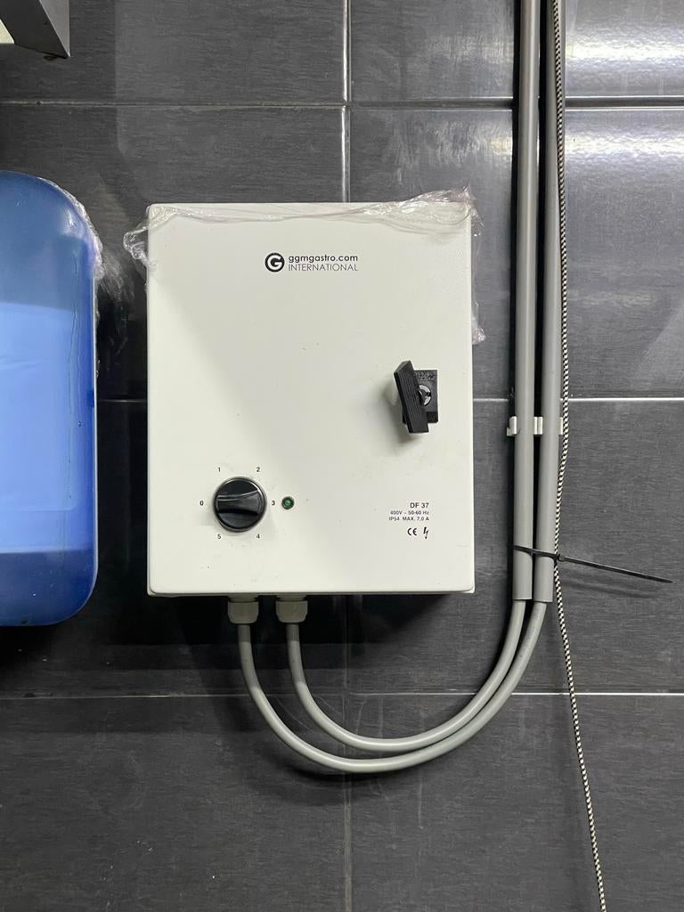 Complete afzuiginstallatie horeca voor 1250!, Zakelijke goederen, Horeca | Keukenapparatuur, Ophalen, Gebruikt, Koelen en Vriezen