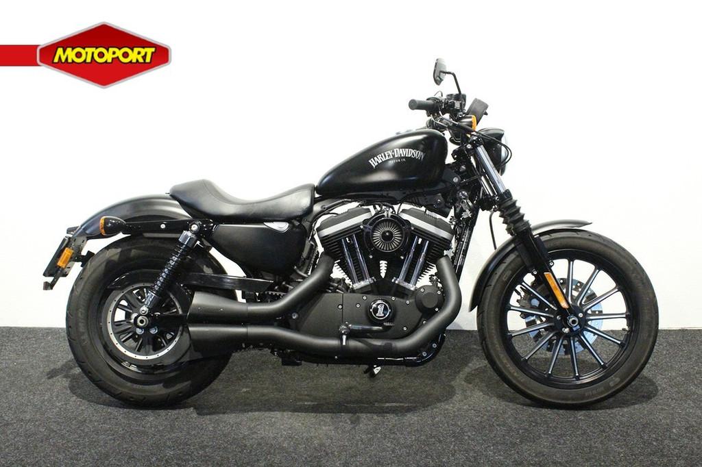 Harley-Davidson XL 883 SPORTSTER IRON (bj 2011)