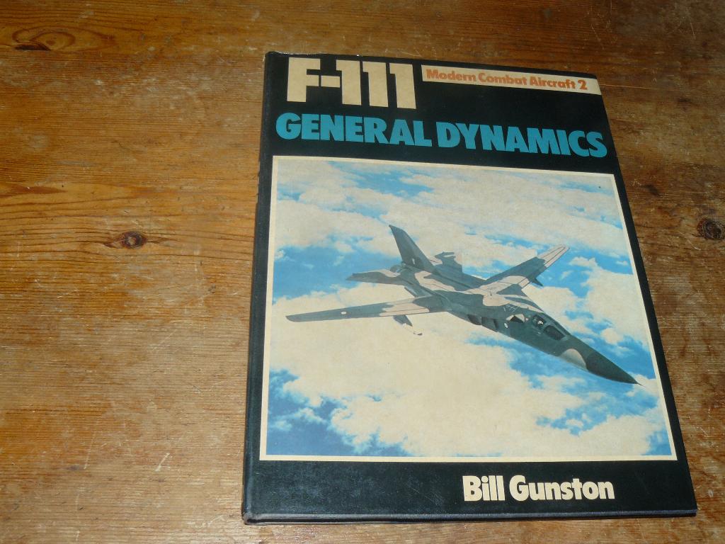 General Dynamics  F-111 (USAF bomber), Ophalen of Verzenden, Zo goed als nieuw, Boek of Tijdschrift