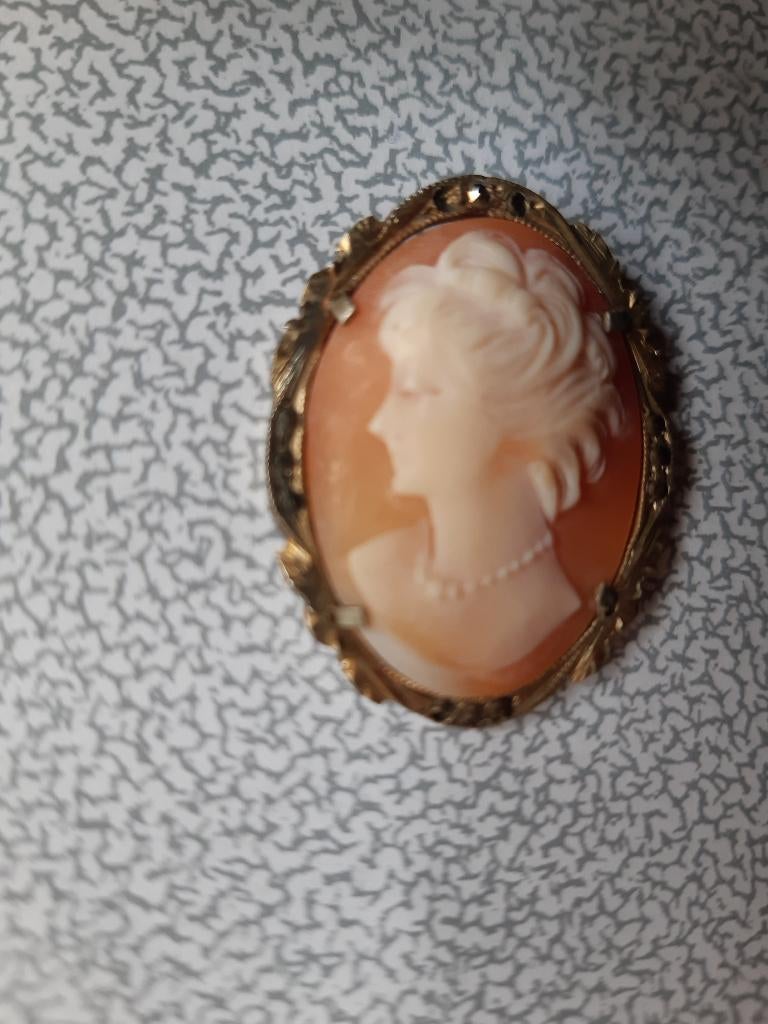 Schelpcamee met zilver omranding, Sieraden, Tassen en Uiterlijk, Antieke sieraden, Ophalen of Verzenden, Zilver, Hanger