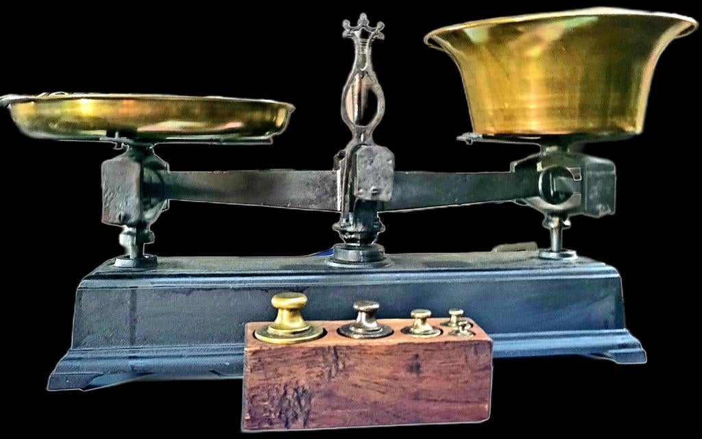 Grote oude weegschaal, Ophalen