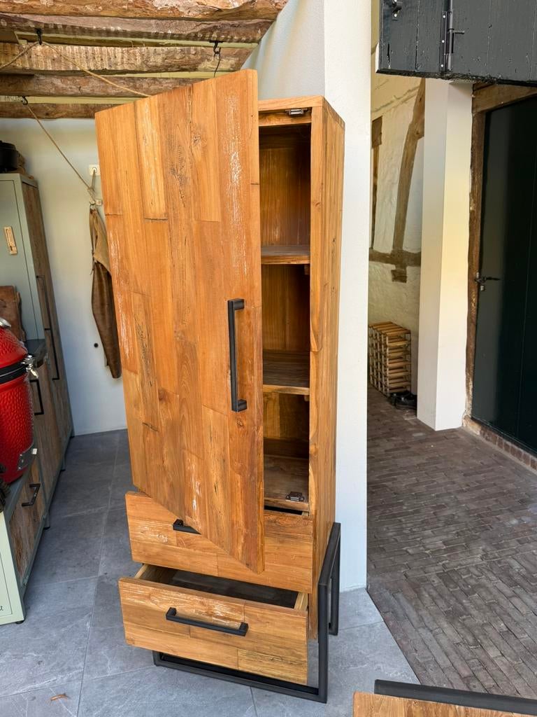 Eetkamerkast, Ophalen, Zo goed als nieuw