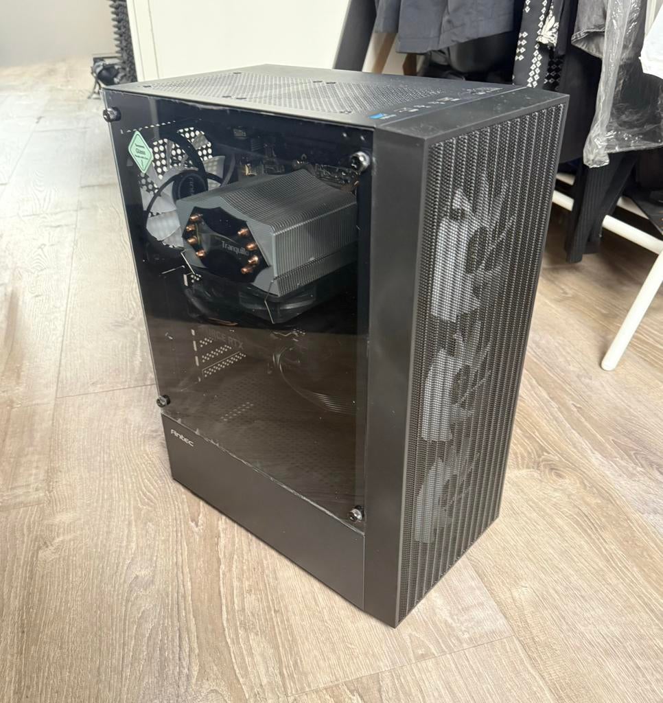Game PC – RTX 4060 / i7, Spelcomputers en Games, Games | Pc, Ophalen, Overige genres, 1 speler, Zo goed als nieuw