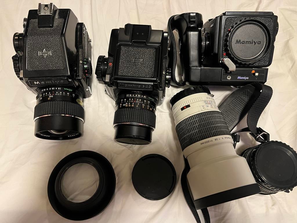 Mamiya 645 Complete Set: 3 Bodies, 3 Lenses & Accessoires, Ophalen, Gebruikt, Spiegelreflex, Overige Merken
