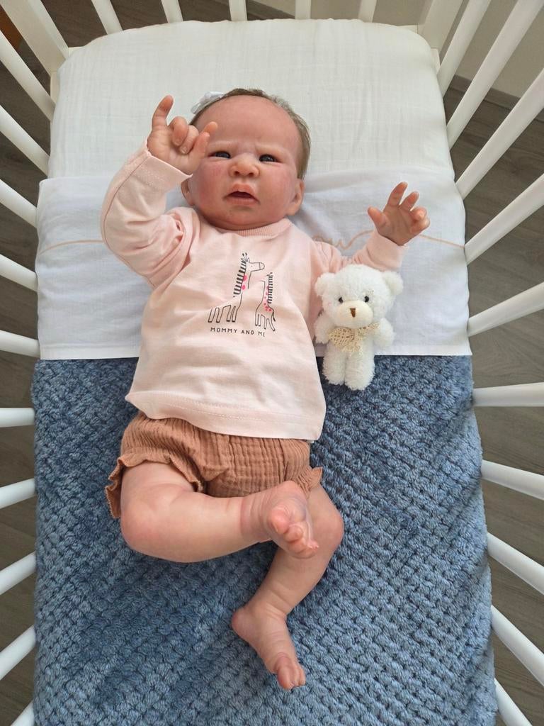 Ruilen: Reborn Louise met certificaten., Verzamelen, Poppen, Ophalen of Verzenden, Nieuw, Pop