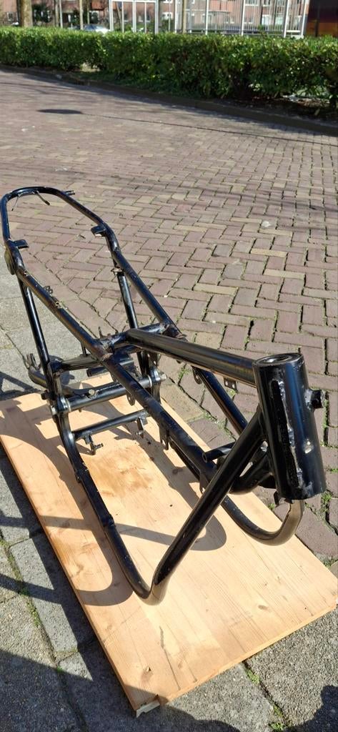 Aermacchi Harley Davidson 350 ss frame te koop, Motoren, Ophalen