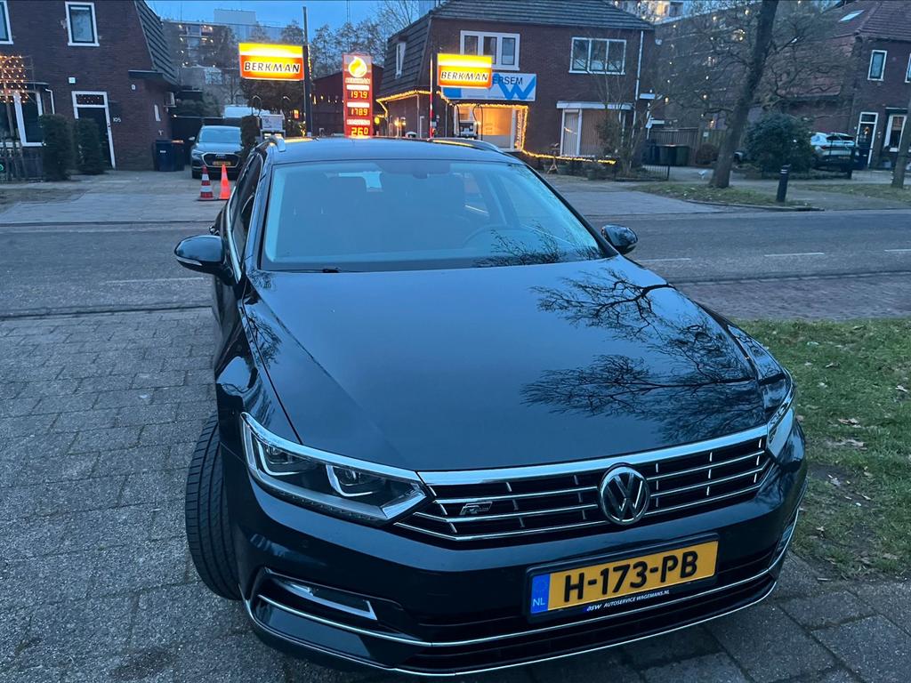Volkswagen Passat 1.5 TSI 150pk ACT 2019 Zwart, Auto's, Voorwielaandrijving, 730 kg, 1498 cc, 4 cilinders