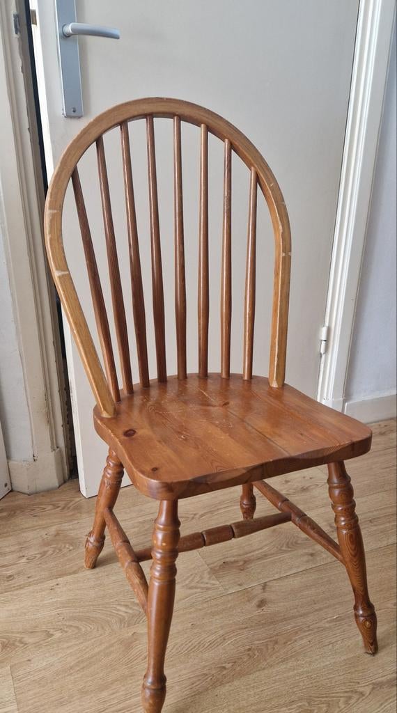 Houten stoel met spijlen, Windsor stijl, Ophalen