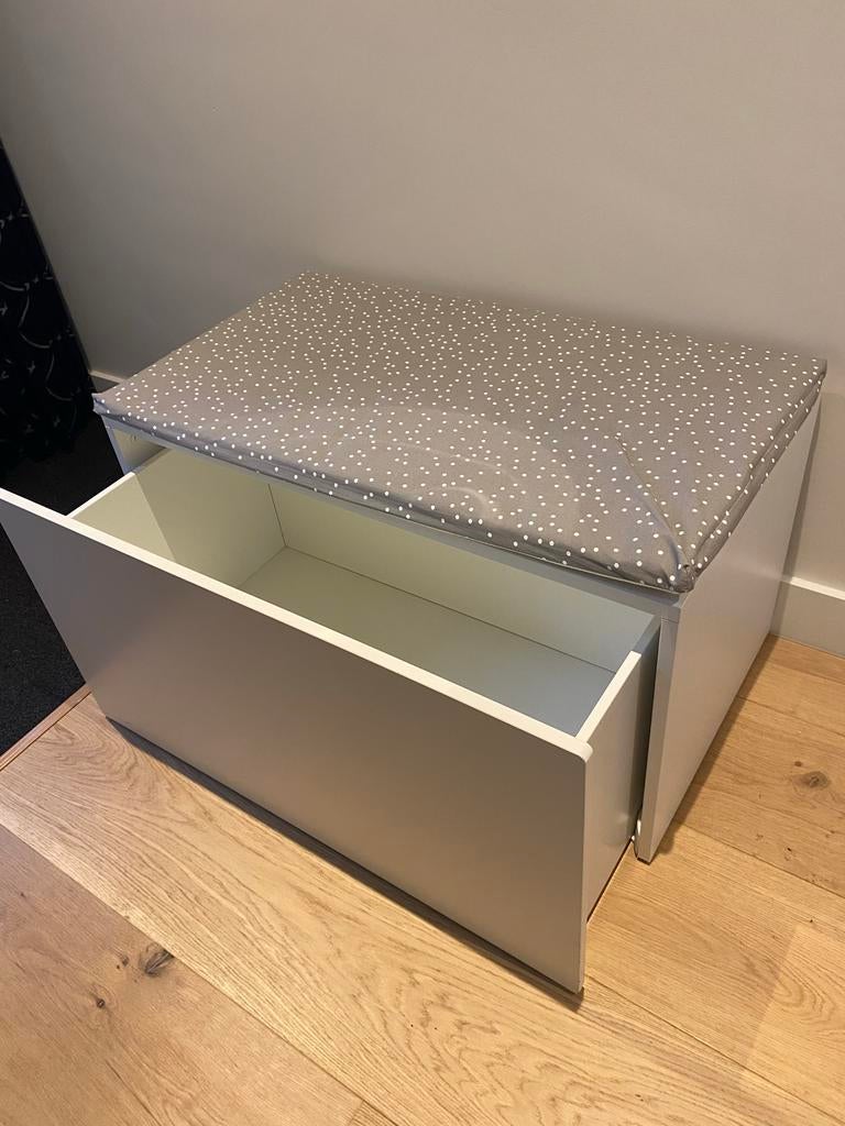 IKEA Smastad Speelgoedkist met lade en kussen, Ophalen, Zo goed als nieuw, Jongen of Meisje