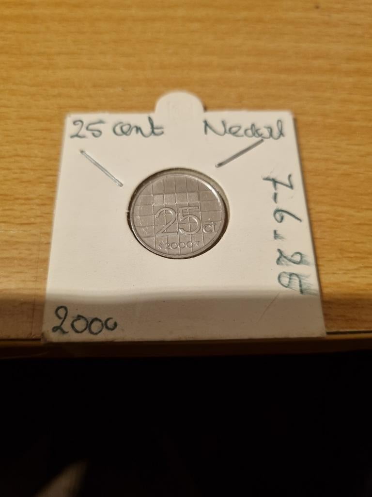 Nederland: een zeer mooie nikkelen 25 cent munt uit 2000., Postzegels en Munten, Munten | Nederland, Ophalen of Verzenden, Koningin Beatrix