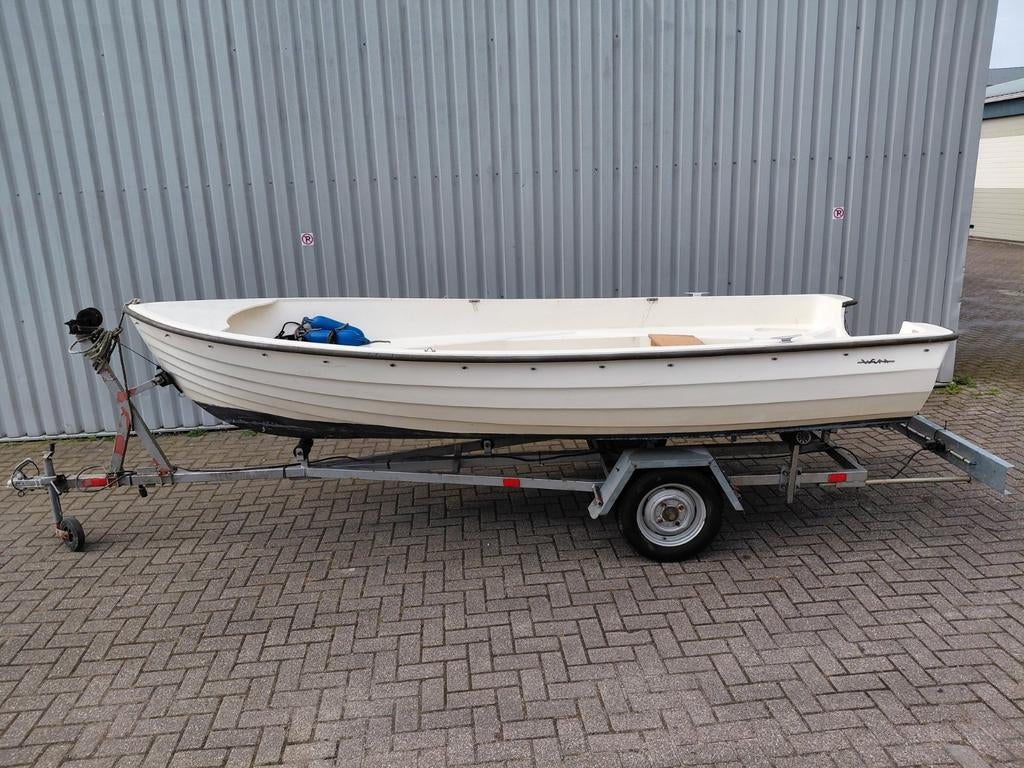 ☀️Toer/visboot With 4.50 m + boottrailer, Gebruikt, Tot 10 pk, Ophalen of Verzenden, 3 tot 6 meter