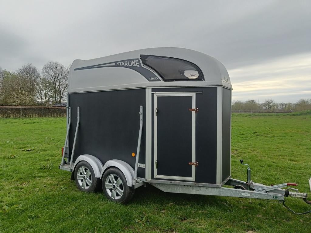 Atec Starline 1,5 paardstrailer met nieuwe bodem, Ophalen, Hout, 1½-paards trailer
