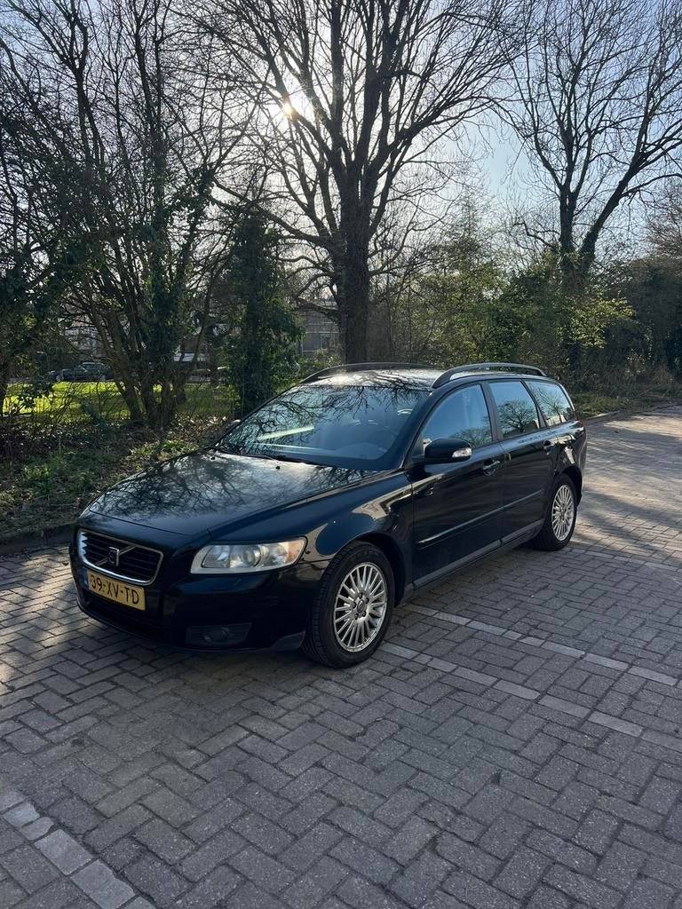 Volvo V50 1.8 2007 Zwart, Auto's, Volvo, Voorwielaandrijving, 125 pk, 1280 kg, 4 cilinders